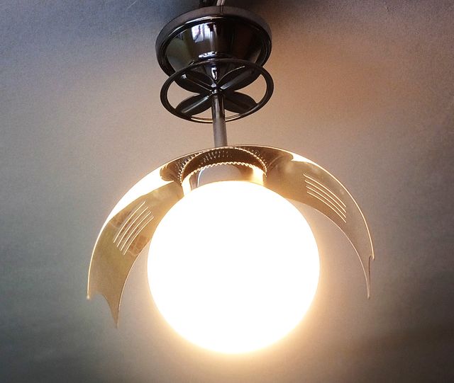 Lâmpada Futurista Space Age Opalina da Espanha, Anos 70