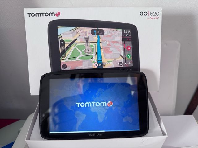TomTom GO 620 Wi-Fi Navigatore GPS