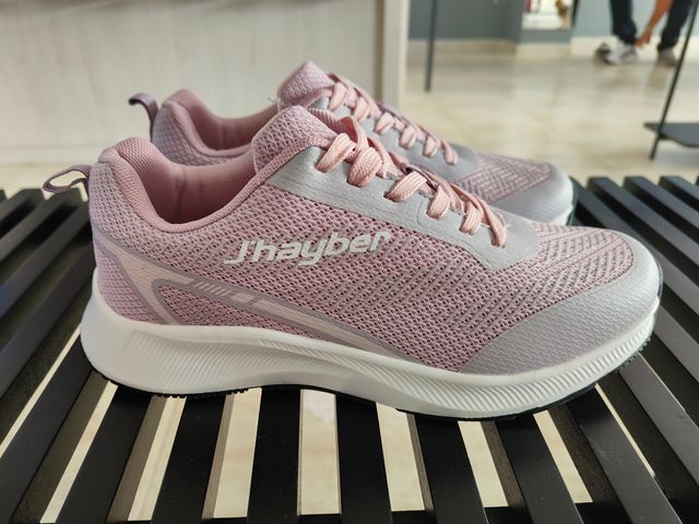 Zapatillas Jhayber rosas