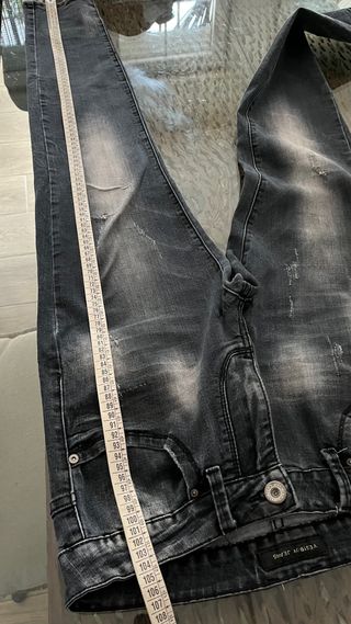 Pantalón vaquero desgastado hombre