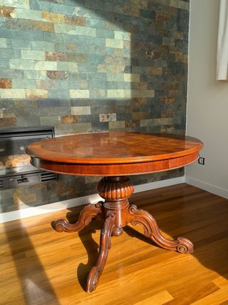 Tavolo stile Chippendale con 6 sedie Regina Anna