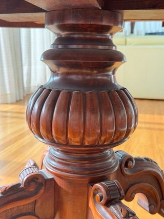 Tavolo stile Chippendale con 6 sedie Regina Anna