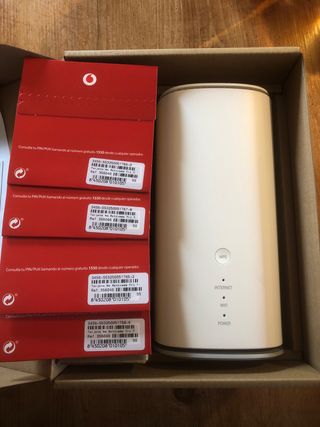 Vodafone GigaCube Router 5G Wi-Fi 6