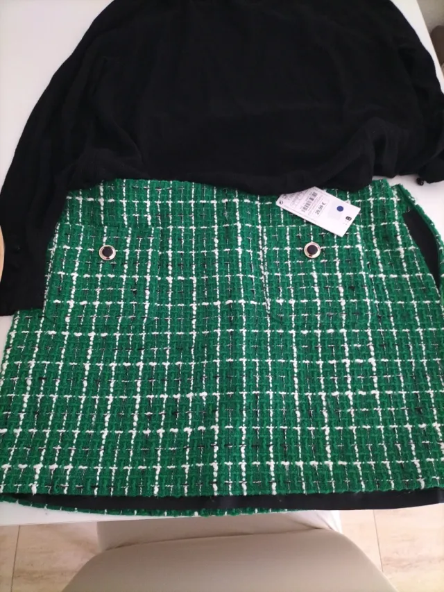 Conjunto Sfera Nuevo Falda y jersey fino Negro