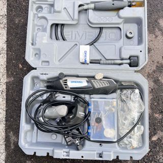 Dremel 4000 con accesorios y eje flexible