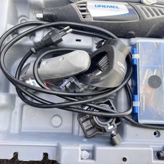 Dremel 4000 con accesorios y eje flexible