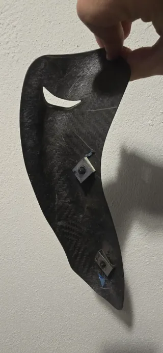 Protector escape carbono QD Exhaust RS660