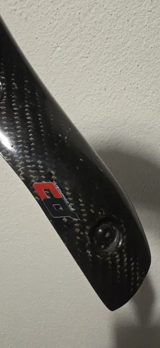 Protector escape carbono QD Exhaust RS660