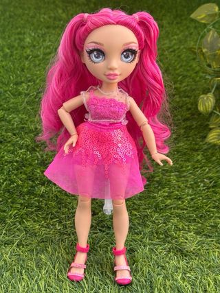 Muñeca Rainbow High Rosa