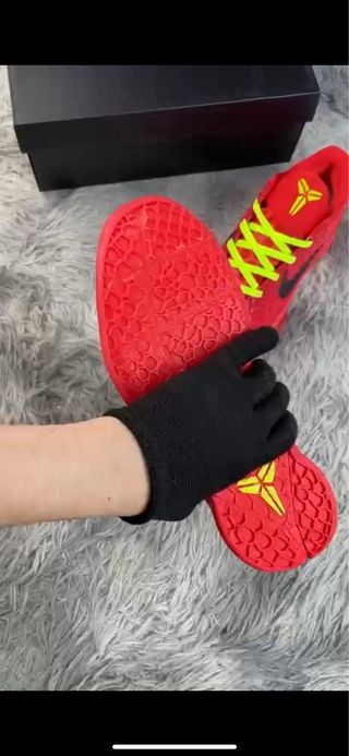 Nike Kobe 6 Protro Reverse Grinch Rojas talla 43