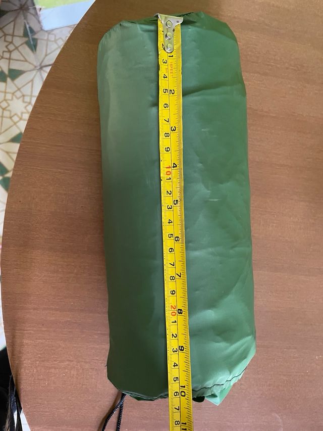 Colchoneta autoinflable camping/montaña