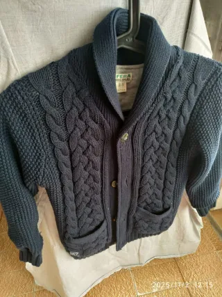 Chaqueta de punto azul marino 8 a 9 años