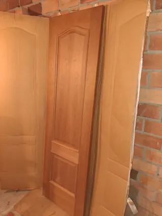 Puerta madera maciza 203x62.5 cm nueva