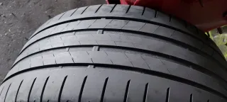 Neumático 255/40 R18 99Y