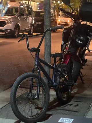 Bicicleta BMX en buen estado