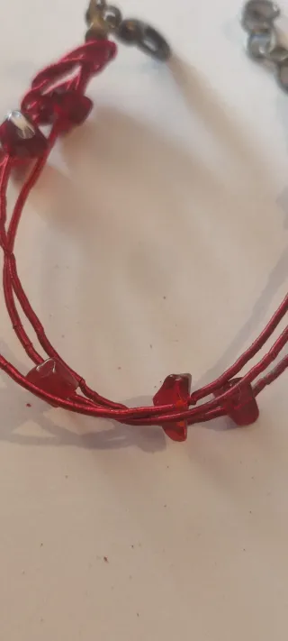 Conjunto collar ,pulsera y anillo piedras rojas