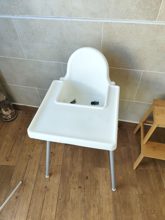 Trona con bandeja IKEA ANTILOP