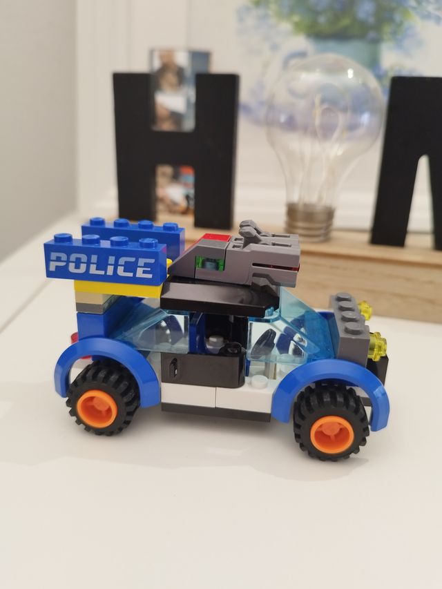 Coche de policía LEGO