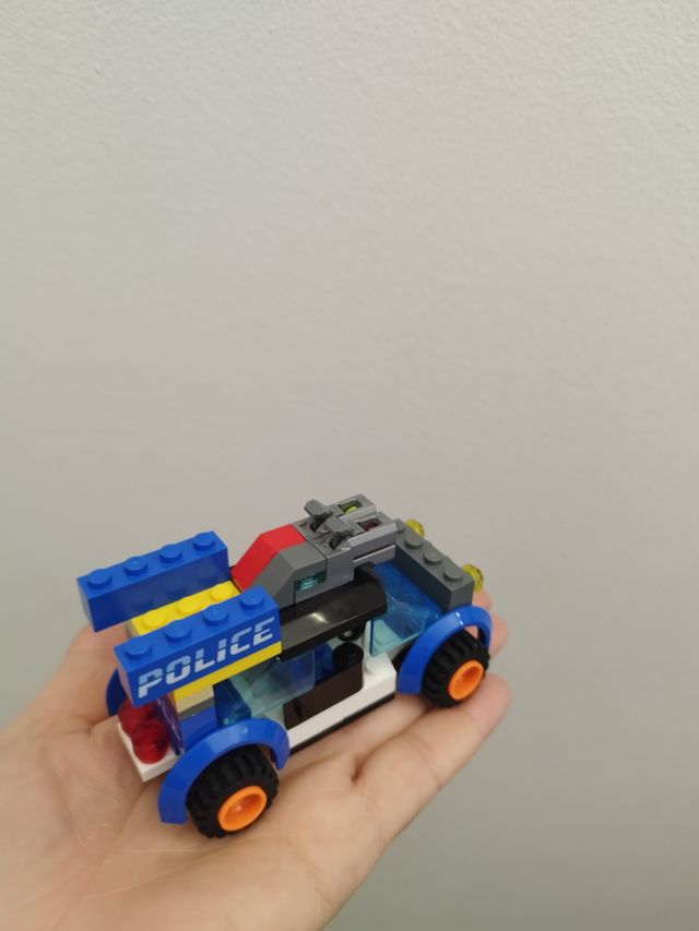 Coche de policía LEGO