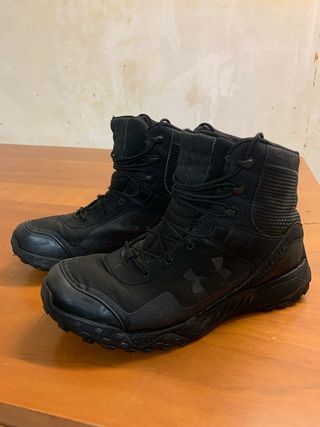 Botas Tácticas Under Armour Negras
modelo VALTZETS