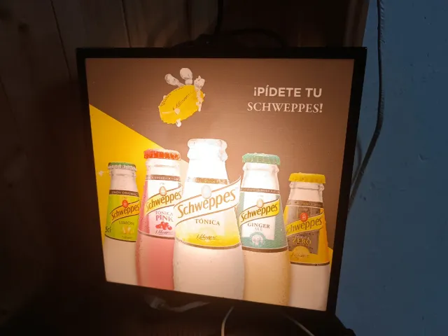 Cartel luminoso Schweppes