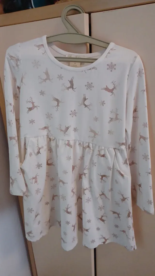 Vestido para Navidad con reno y copo nieve dorados