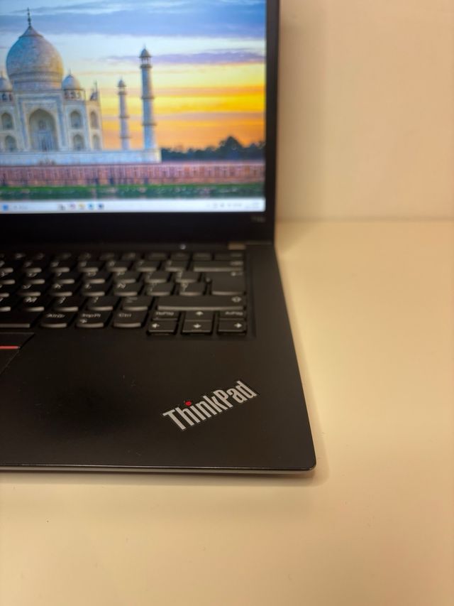 Lenovo Thinkpad T14S Gen 1 i7 512GB SSD 16GB RAM