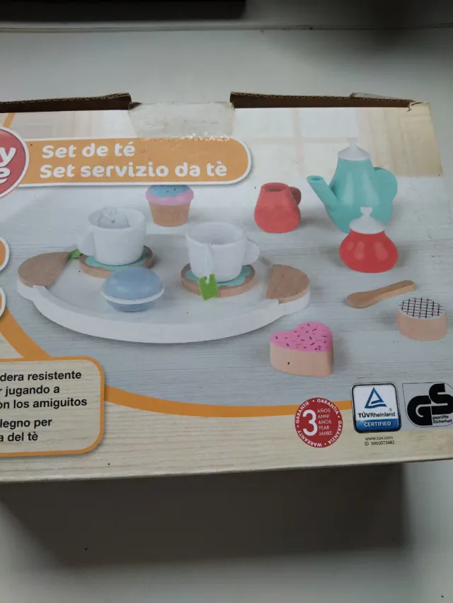 Playtive Set de té de madera 17 piezas