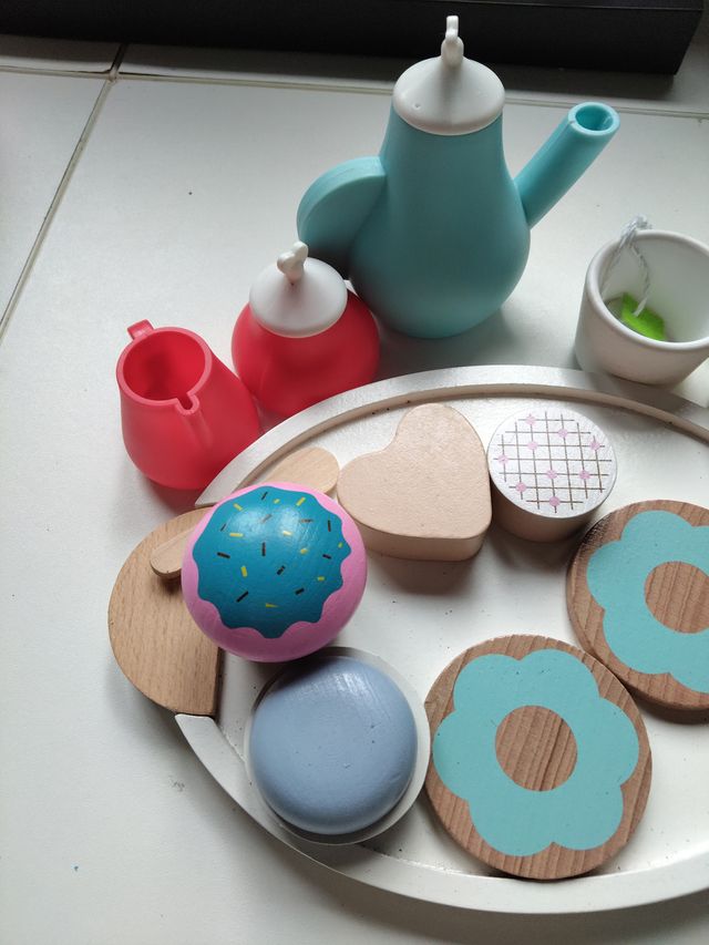 Playtive Set de té de madera 17 piezas