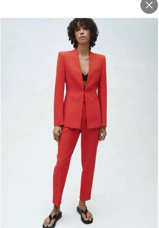 Traje Zara Rojo