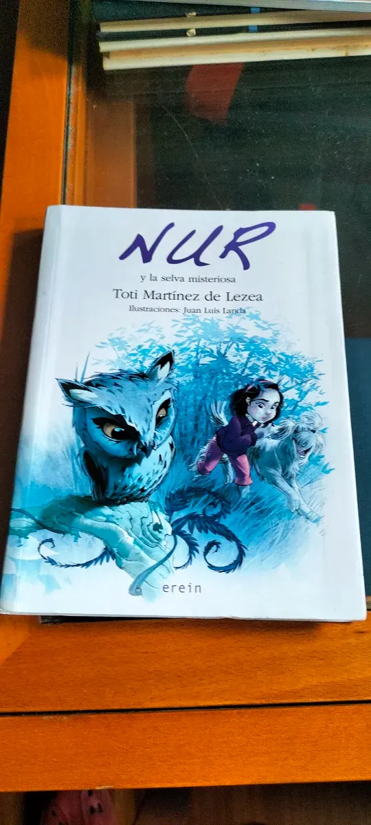 Nur y la selva misteriosa