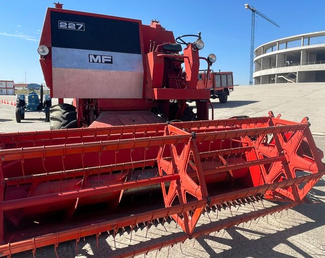 Cosechadora Massey Ferguson 227