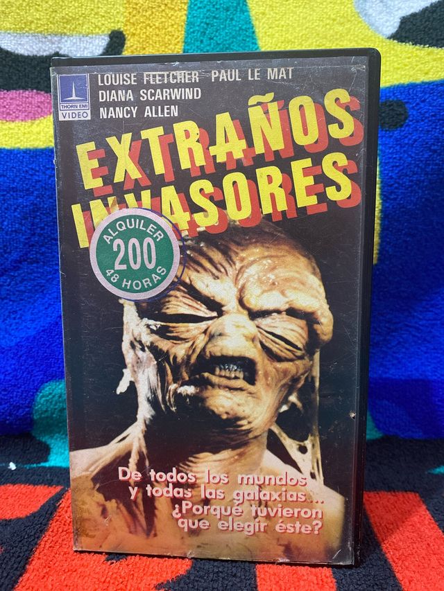 Extraños Invasores VHS Primera Edición