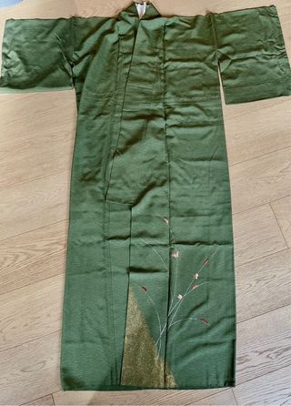 Kimono vintage de pura seda verde bordado
