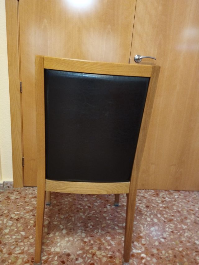 OFERTON 3 Sillas Roble y Piel Negra