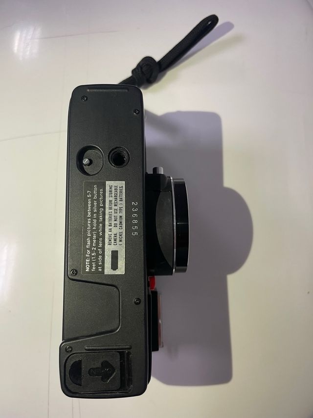 Cámara Konica C35 Negra