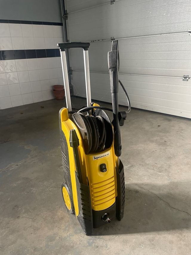 Hidrolimpiadora Karcher Amarilla