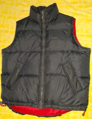 Chaleco Pepe Jeans Negro y Rojo