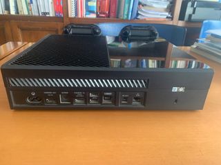 Xbox One 500GB + 6 Giochi + 2 Joypad