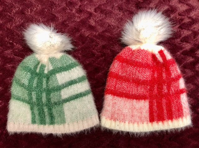 Lote 2 Gorros Lana con pompón.