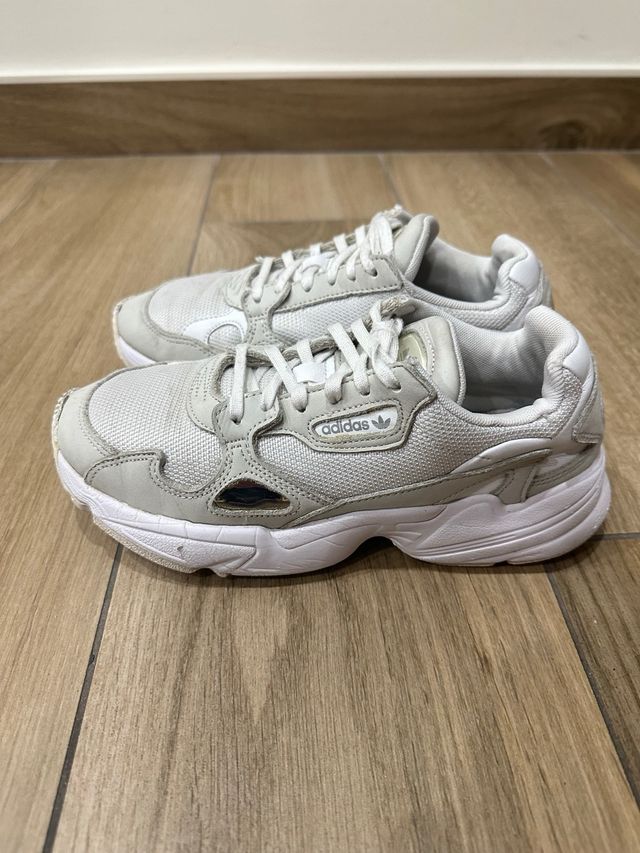 Zapatillas Adidas Falcón Triple White