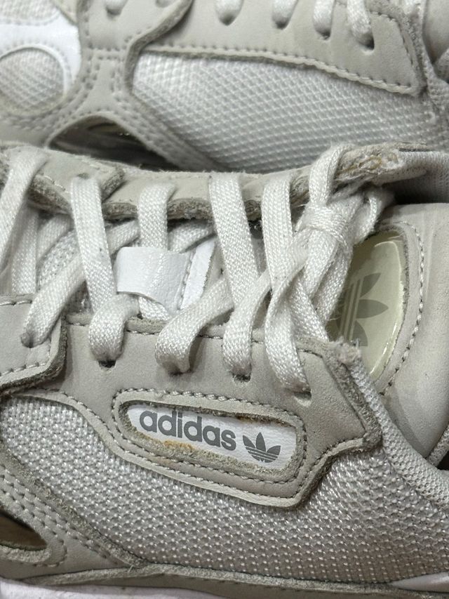 Zapatillas Adidas Falcón Triple White