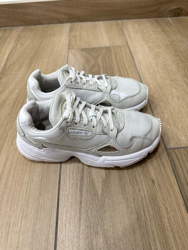 Zapatillas Adidas Falcón Triple White