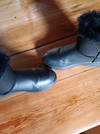 Botas forradas borrego talla 38