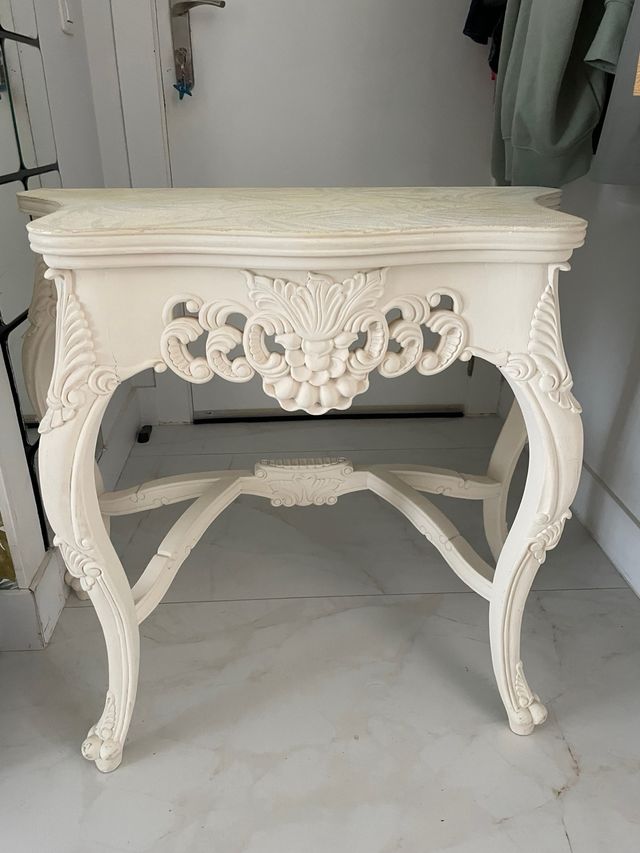 Consola de entrada estilo barroco