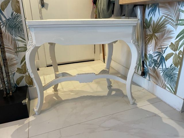 Consola de entrada estilo barroco