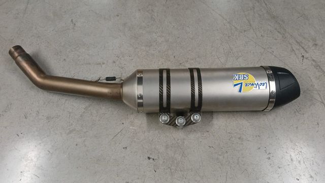 ESCAPE TRIUMPH TIGER 800XC LEOVINCE