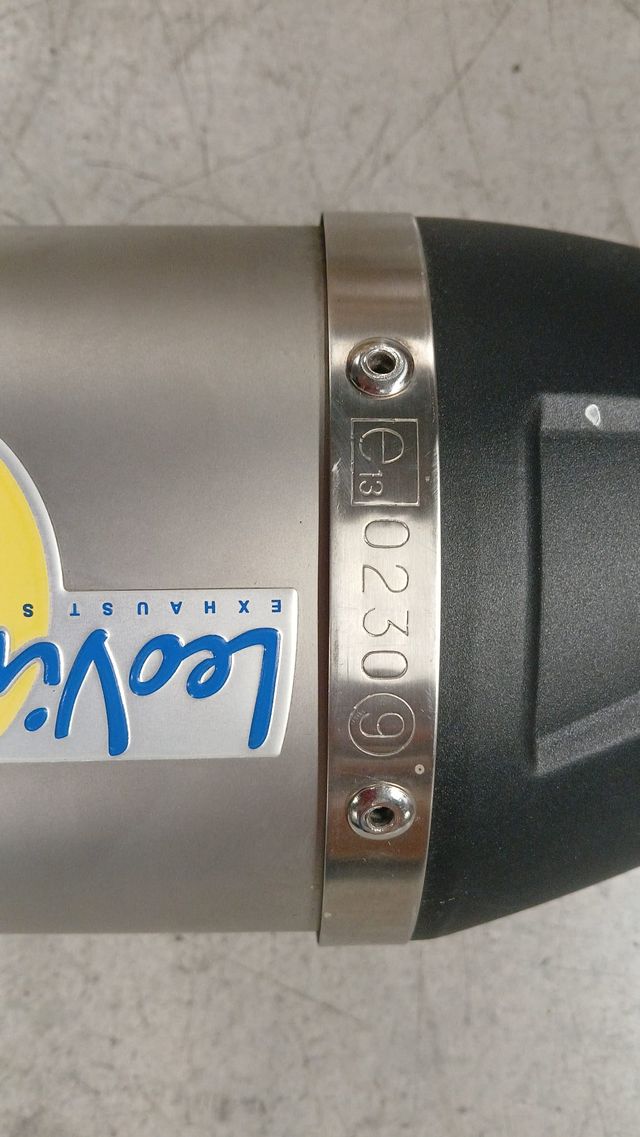 ESCAPE TRIUMPH TIGER 800XC LEOVINCE