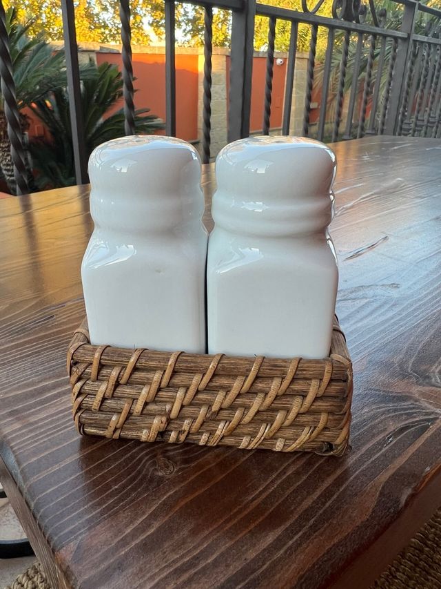 Porta sale e pepe Coin stile country