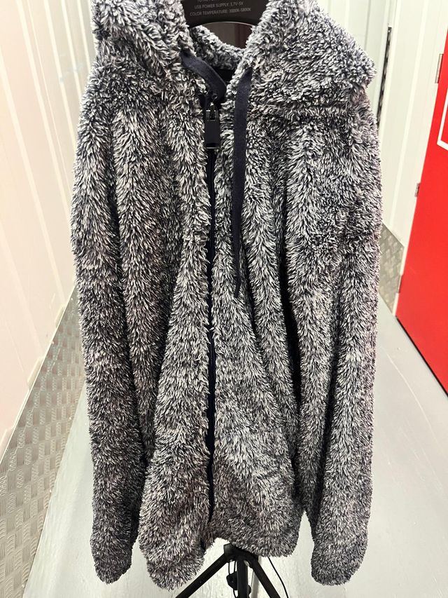 Sudadera polar con capucha azul y gris